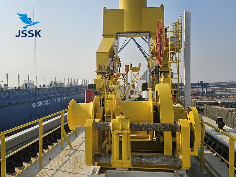 電動絞車200kN
